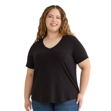 Terra & Sky™ Women’s Plus Short Sleeve V-Neck Tee