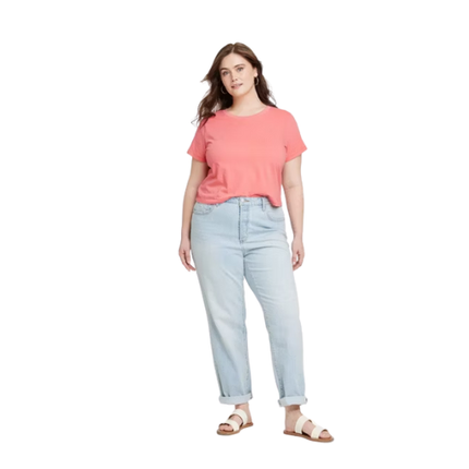Universal Threads™ Women's Shrunken Short Sleeve T-Shirt