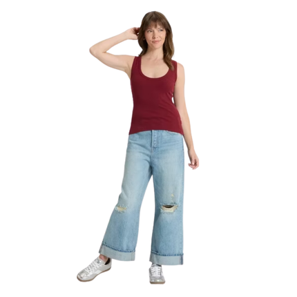 Universal Threads™ Women's Slim Fit Tank Top